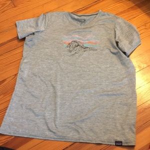 Patagonia tee capilene l large
